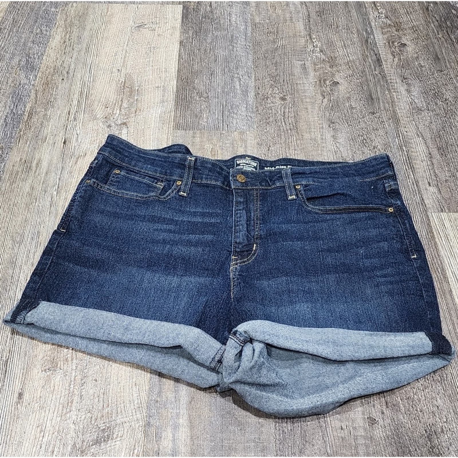 Levis Rolled Hem Denim Jean Shorts Plus Size 18